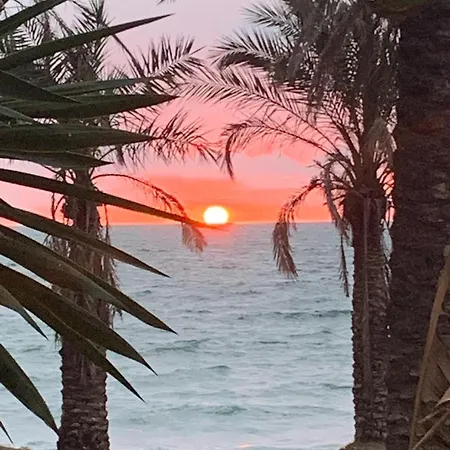 Oasis En Playamar Con Piscina Апартаменты *