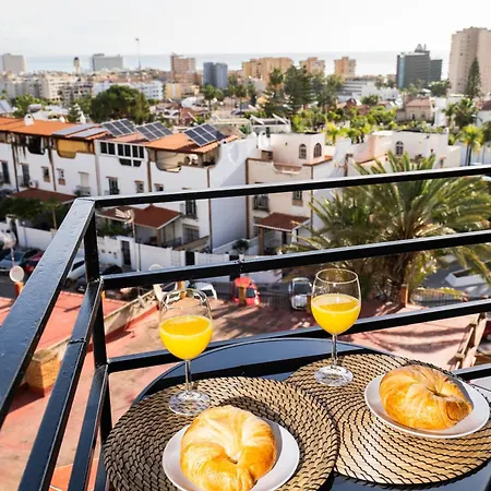 Oasis En Playamar Con Piscina Апартаменты *