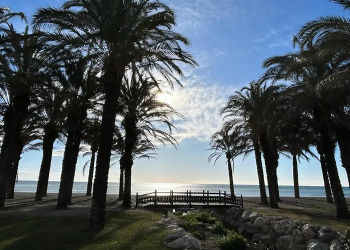 Oasis En Playamar Con Piscina Τορρεμολίνος