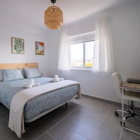 Oasis En Playamar Con Piscina